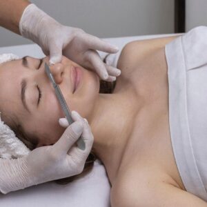 Dermaplaning Course (With Kit)